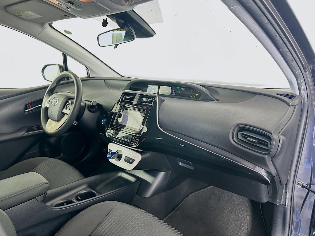 Thumbnail: 2017 Toyota Prius - 27