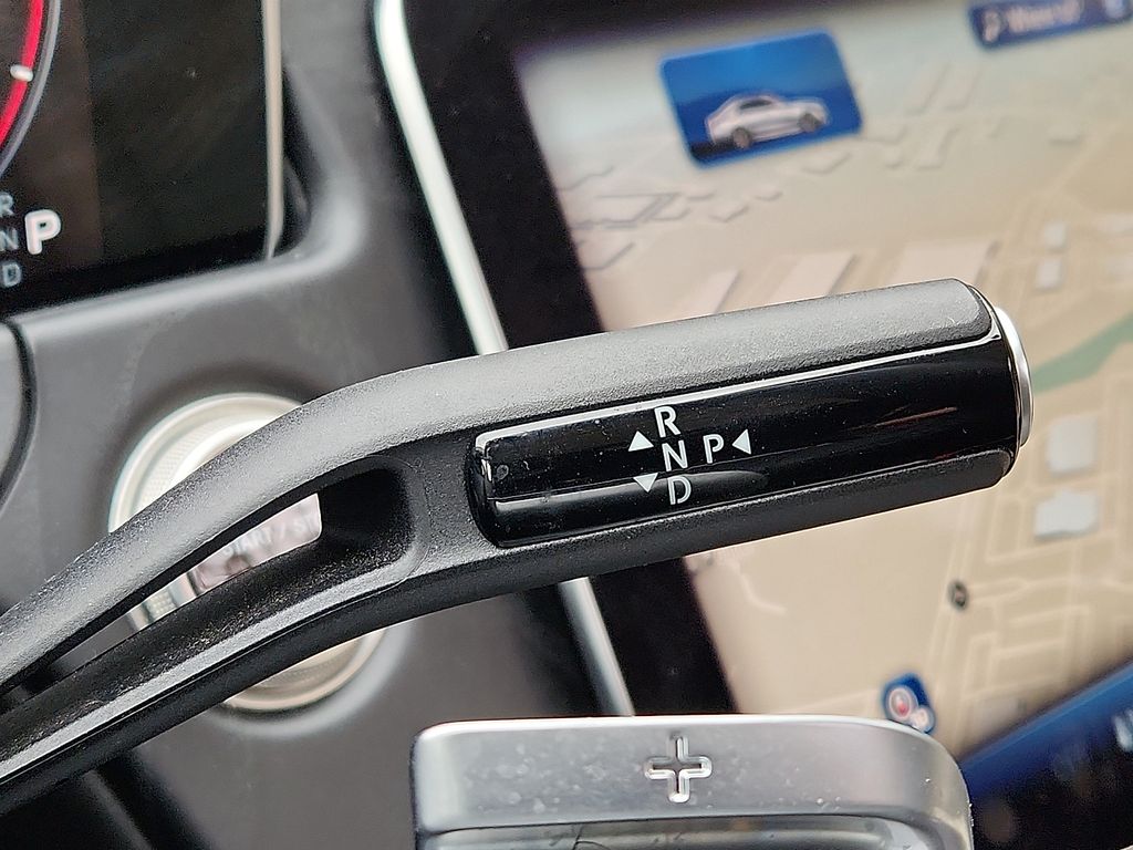 Thumbnail: 2025 Mercedes-Benz E-Class - 15