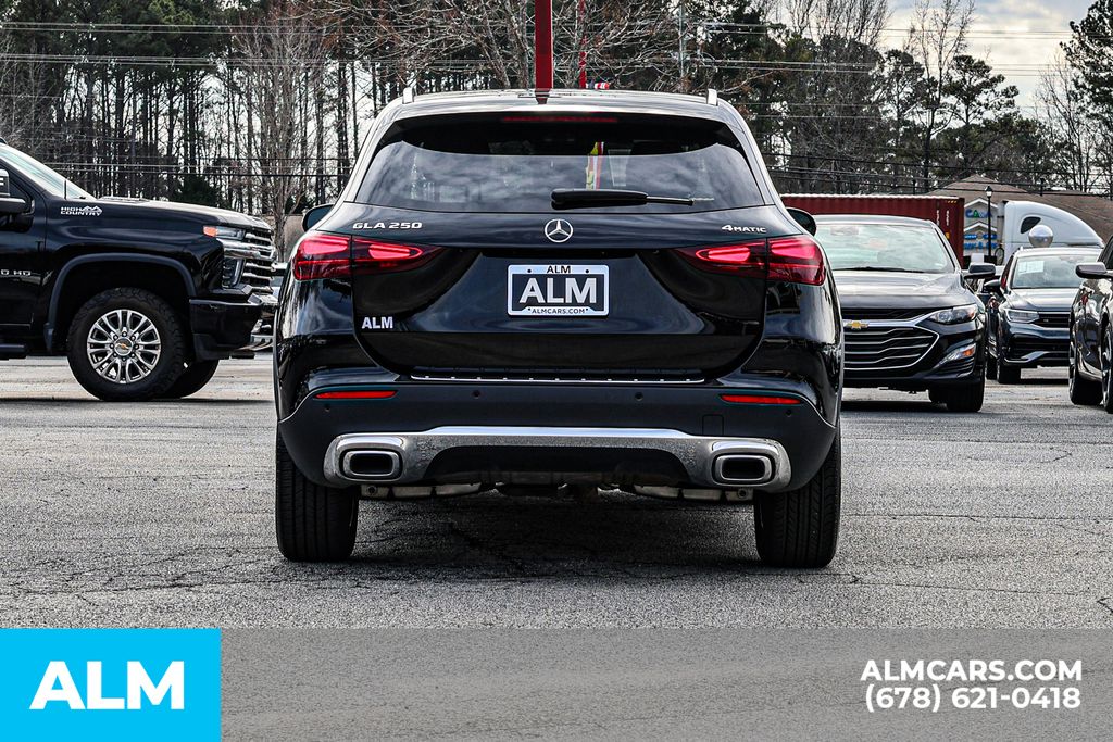 Used 2025 Black Mercedes-Benz GLA 250 image 12