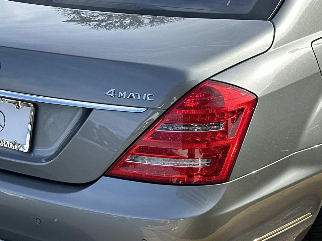 Thumbnail: 2011 Mercedes-Benz S-Class - 8