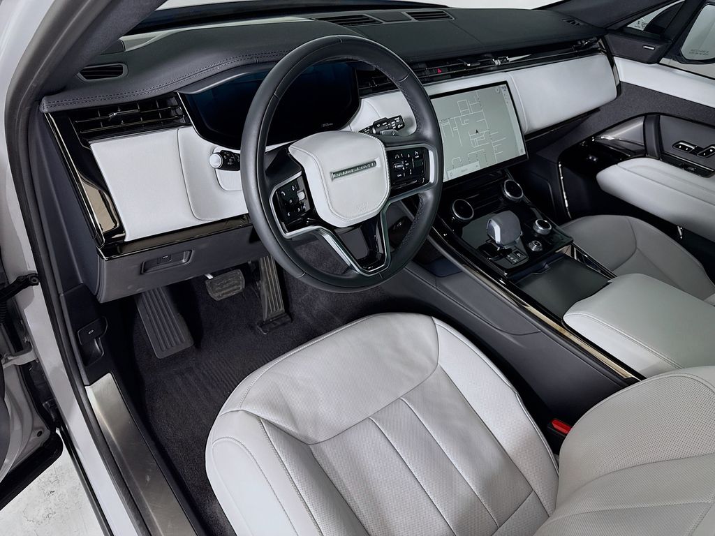 Thumbnail: 2023 Land Rover Range Rover Sport - 9