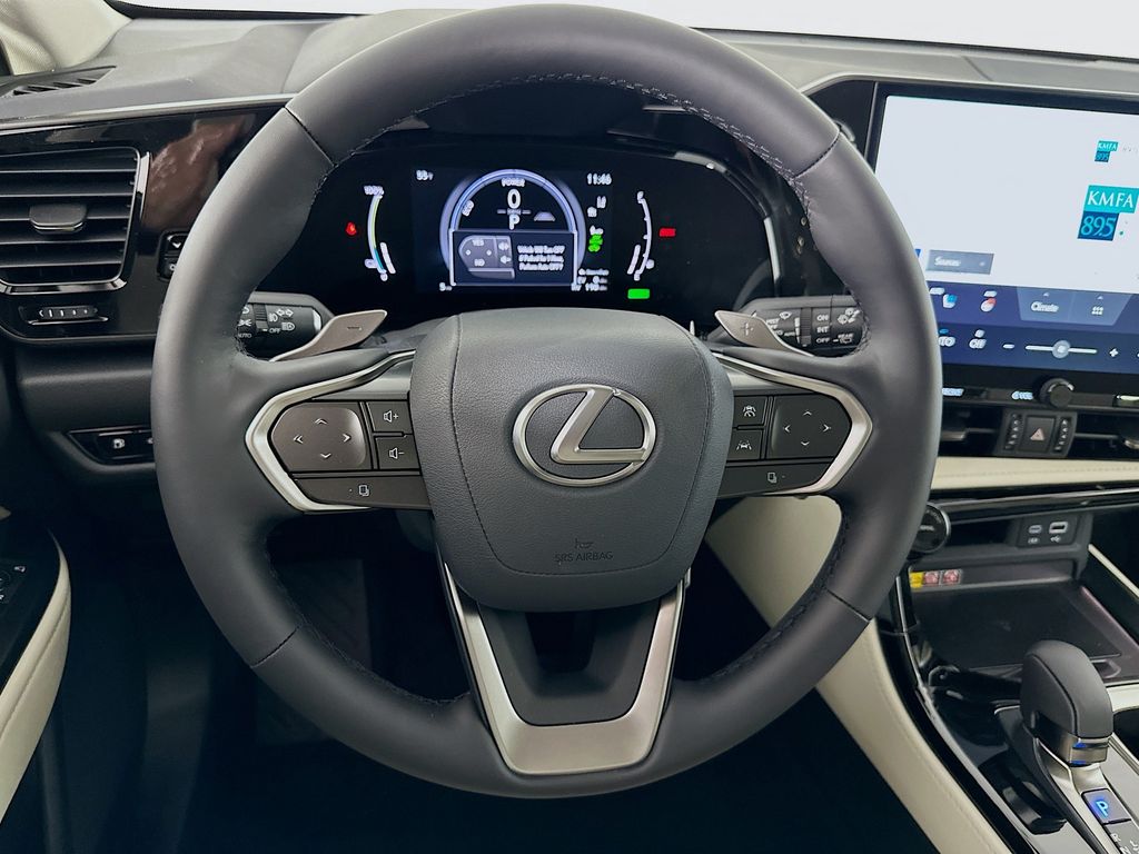 2025 Lexus NX Hybrid 450h+ 10