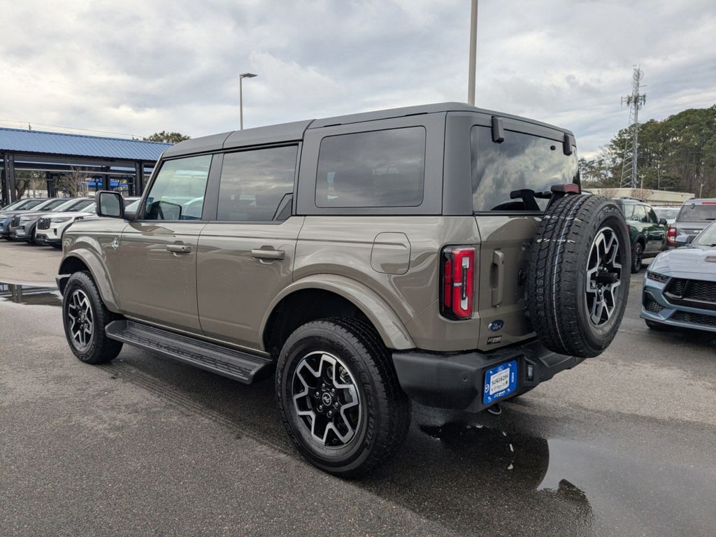 2025 Ford Bronco Outer Banks