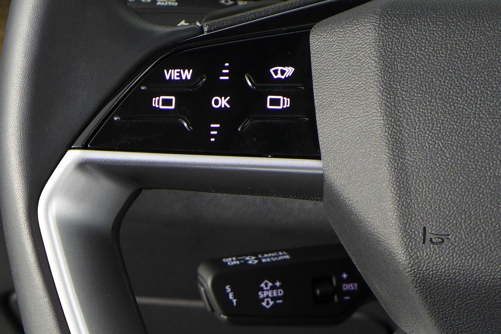 Thumbnail: 2025 Audi Q5 - 30