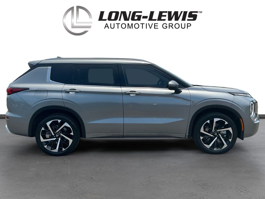 2022 Mitsubishi Outlander SEL Special Edition - Photo 7