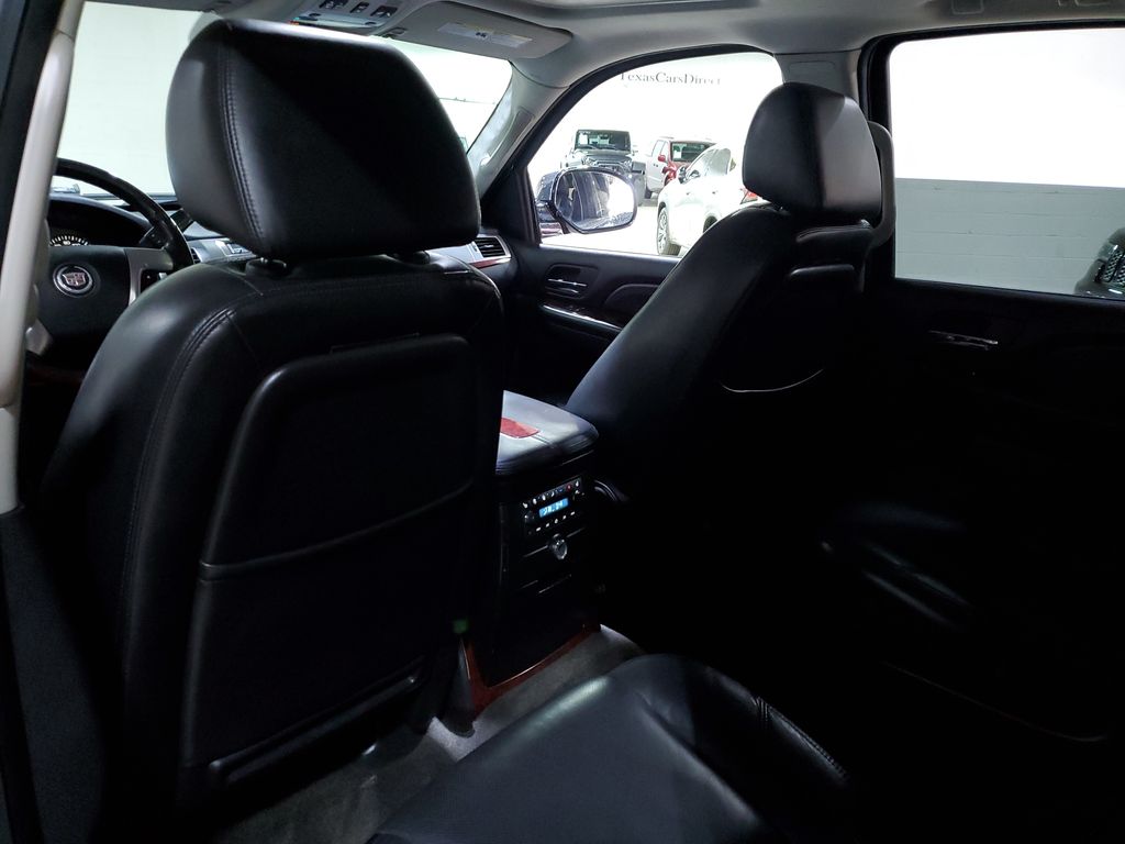 2008 Cadillac Escalade photo