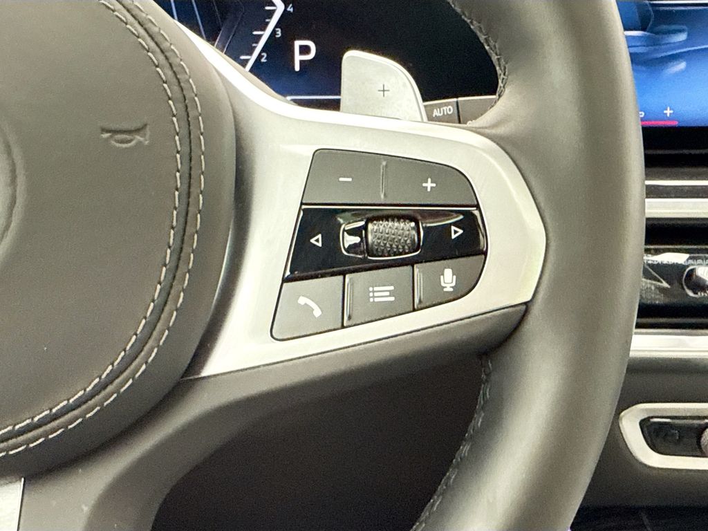 Thumbnail: 2026 BMW X5 - 12