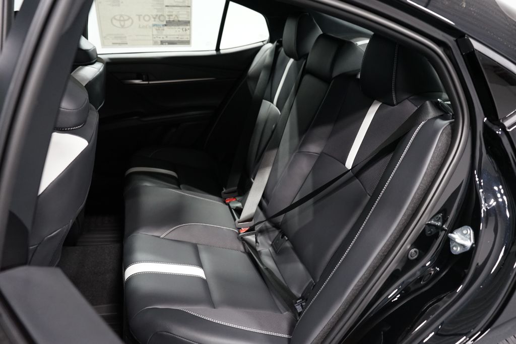 Thumbnail: 2025 Toyota Camry - 30