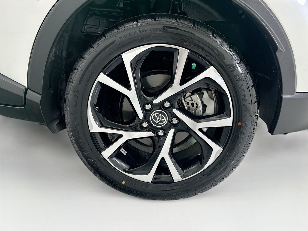 Thumbnail: 2019 Toyota C-HR - 29