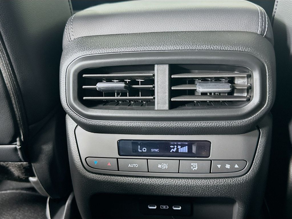 Thumbnail: 2025 Honda Pilot - 17