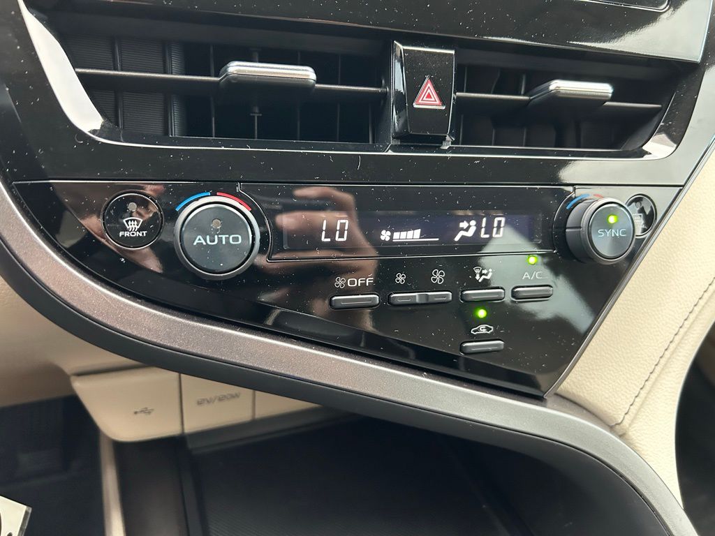 Thumbnail: 2023 Toyota Camry - 26