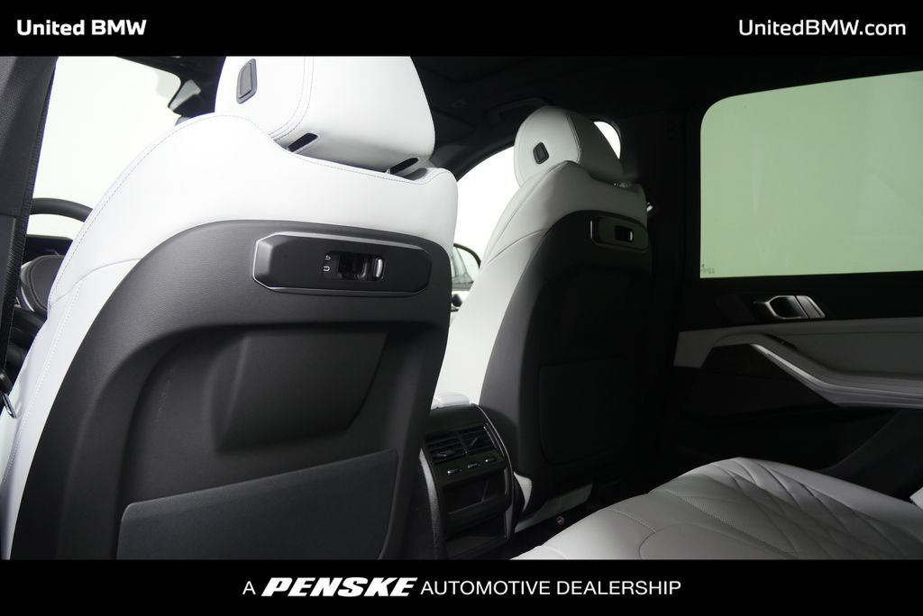 Thumbnail: 2026 BMW X5 - 16