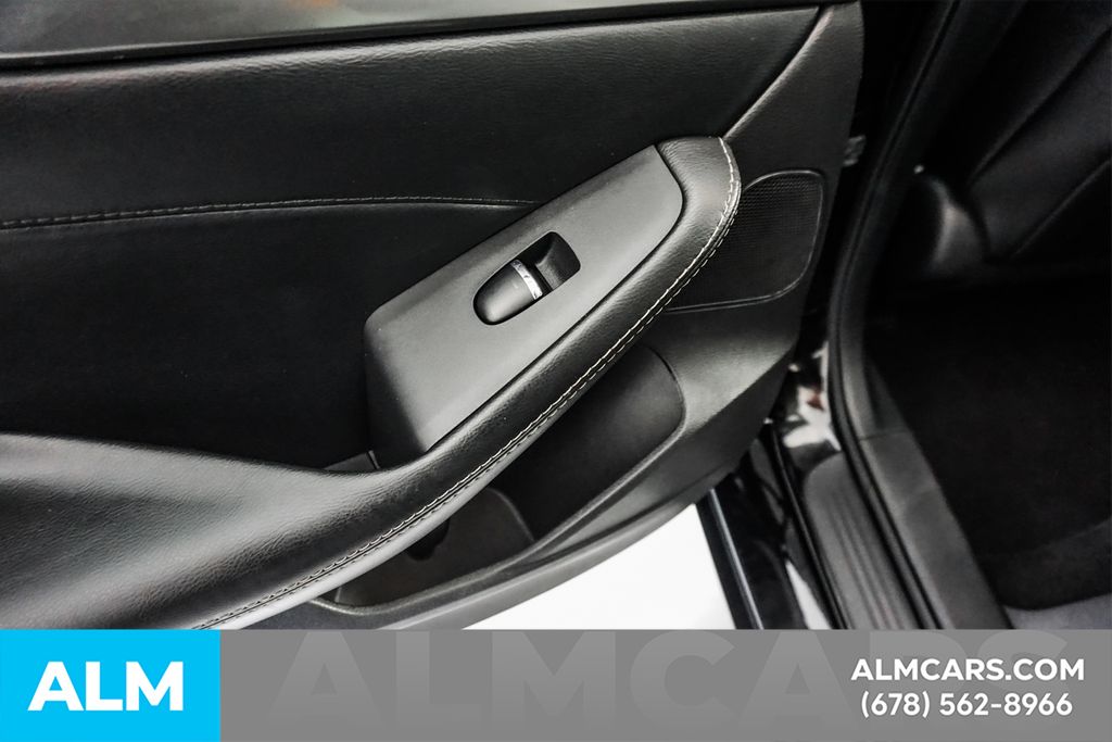 Used 2023 Black Nissan 3.5 SL image 54