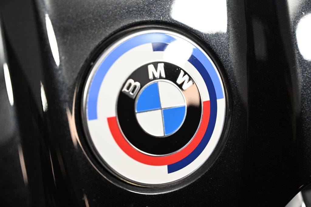 Thumbnail: 2023 BMW M3 - 13
