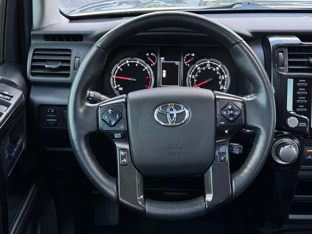 2023 Toyota 4Runner TRD Off-Road Premium 17