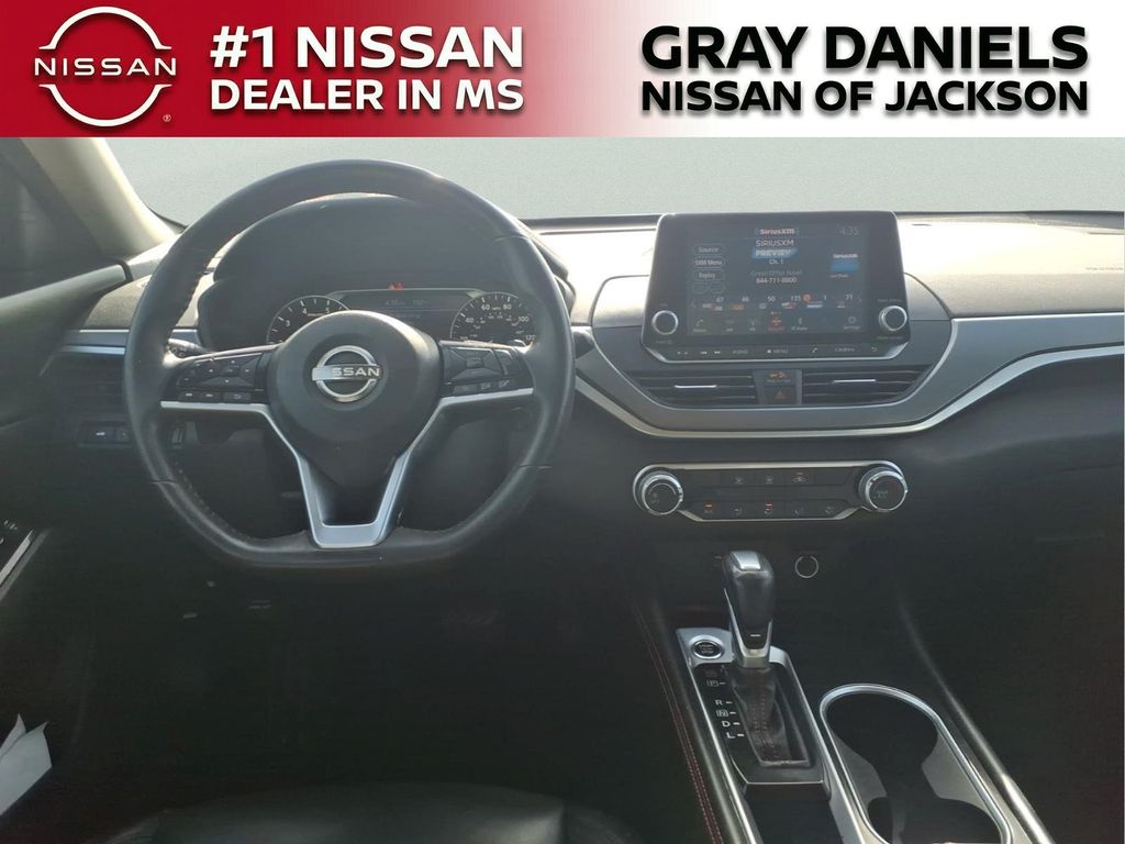 Used 2023 Nissan Altima Sedan