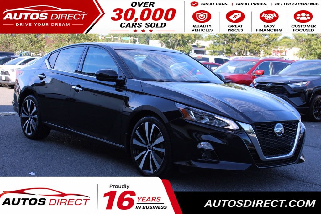 Super Black Clearcoat 2021 Nissan Altima Sedan All-Wheel Drive Continuously Variable Transmission