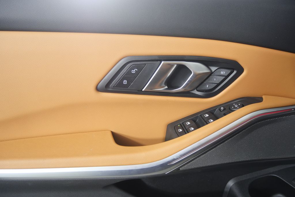 Thumbnail: 2024 BMW 3 Series - 9