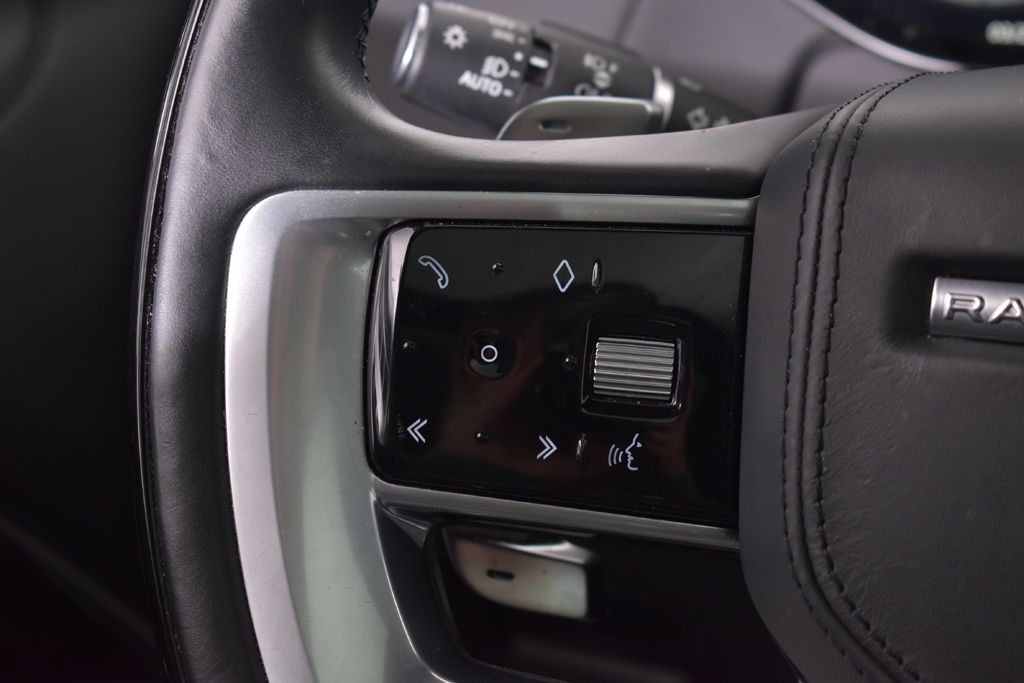 Thumbnail: 2023 Land Rover Range Rover - 18