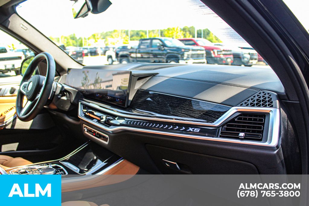 Used 2026 Black BMW sDrive40i image 24