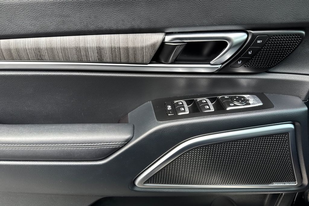 used 2024 Kia Telluride car, priced at $43,907