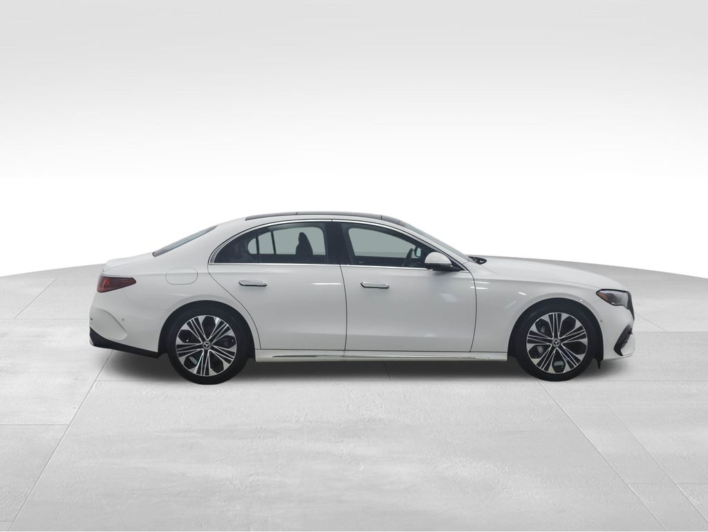 Thumbnail: 2025 Mercedes-Benz E-Class - 6