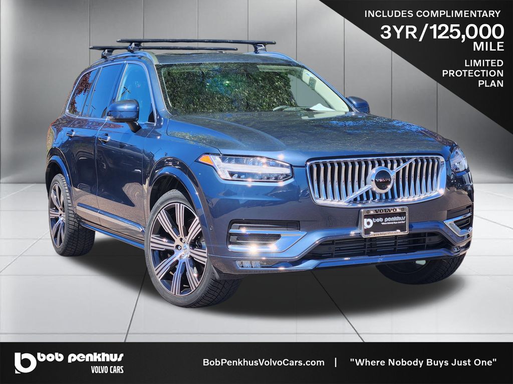 2022 Volvo XC90 T6 Inscription