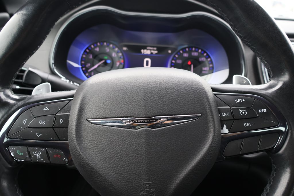 Thumbnail: 2016 Chrysler 200 - 17