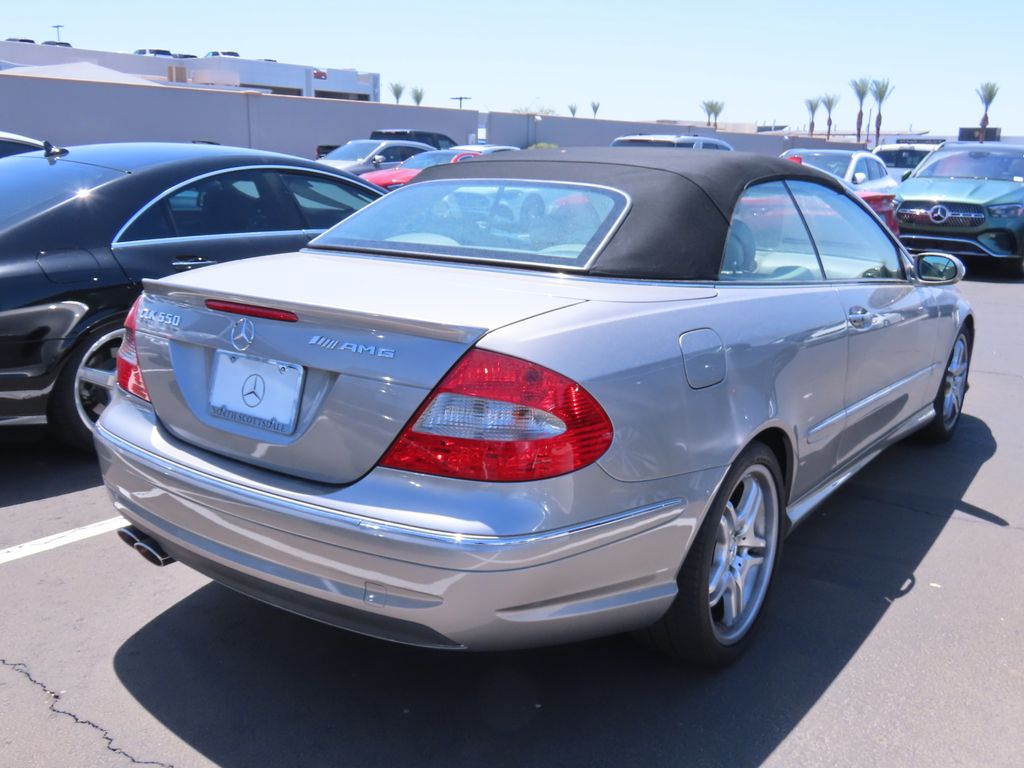 Thumbnail: 2008 Mercedes-Benz CLK - 3