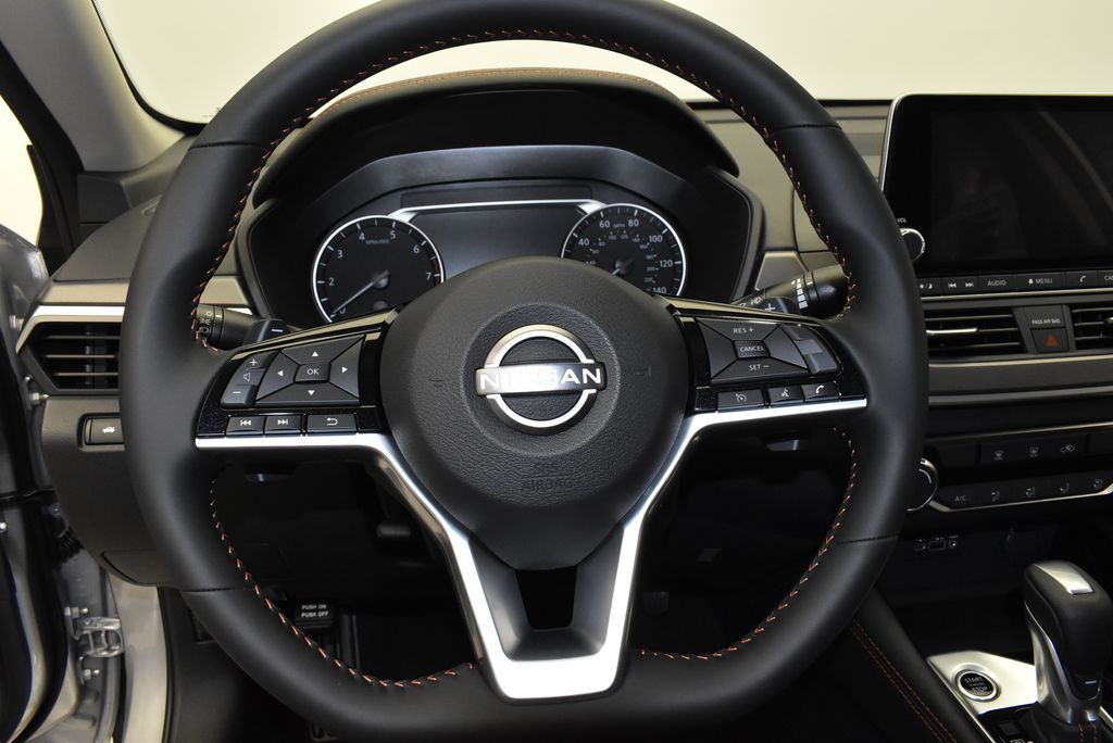 Thumbnail: 2025 Nissan Altima - 18