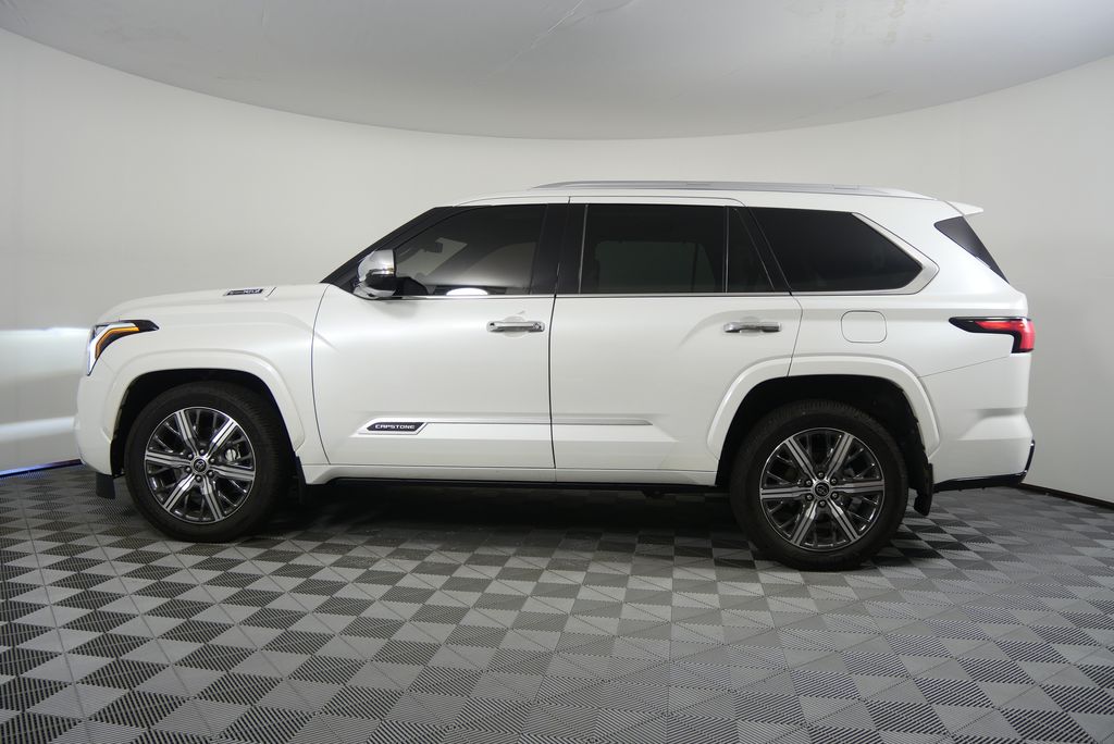 Thumbnail: 2023 Toyota Sequoia - 6