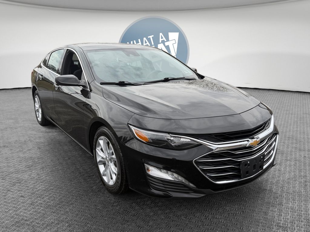 2024 Chevrolet Malibu LT with 1LT FWD
