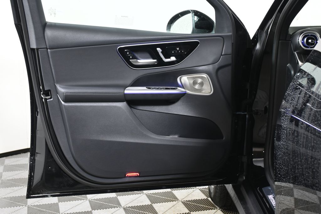 Thumbnail: 2026 Mercedes-Benz GLC - 23