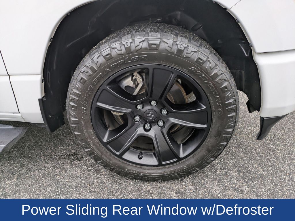 2022 Ram 1500 Big Horn Crew Cab 4x2 5'7" Box