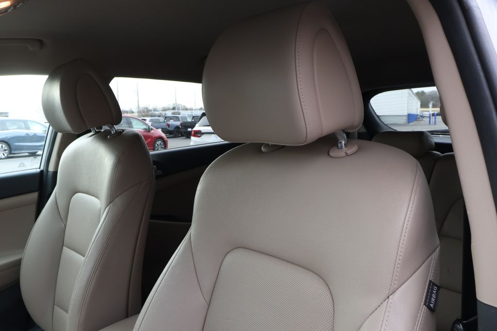 Thumbnail: 2017 Hyundai Tucson - 31