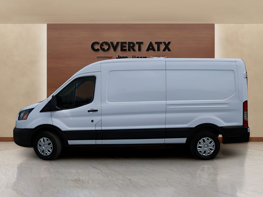 Used 2023 White Ford Base image 2