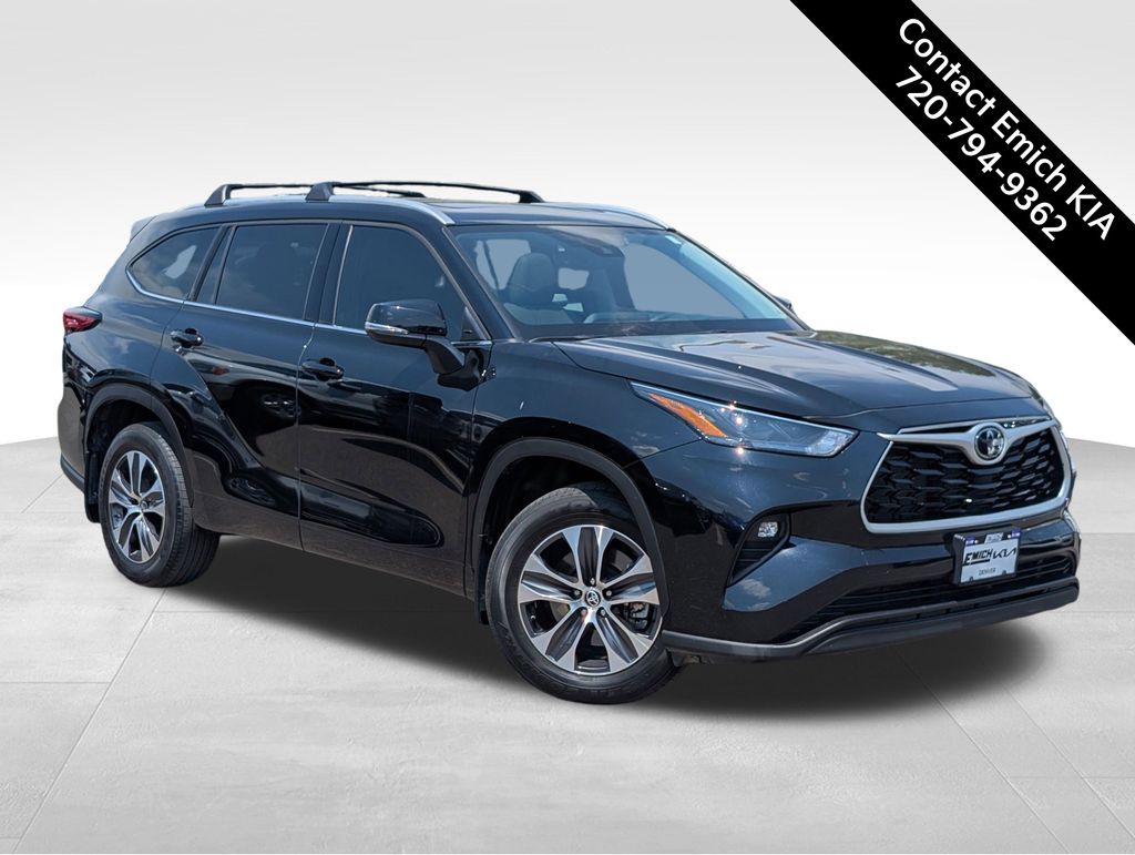 2022 Toyota Highlander XLE