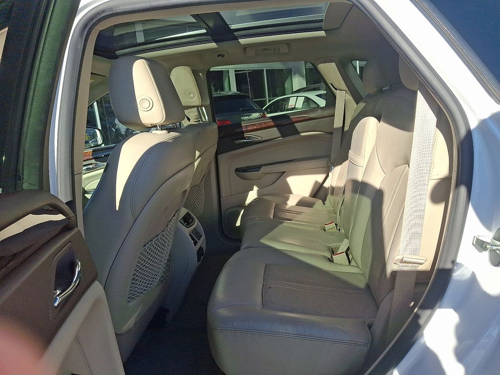 Thumbnail: 2015 Cadillac SRX - 10