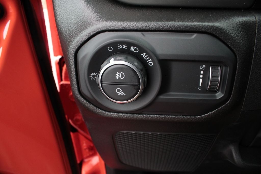 Used Car 2023 Jeep Gladiator  Willys For Sale Under $35,000 In Austin, Texas