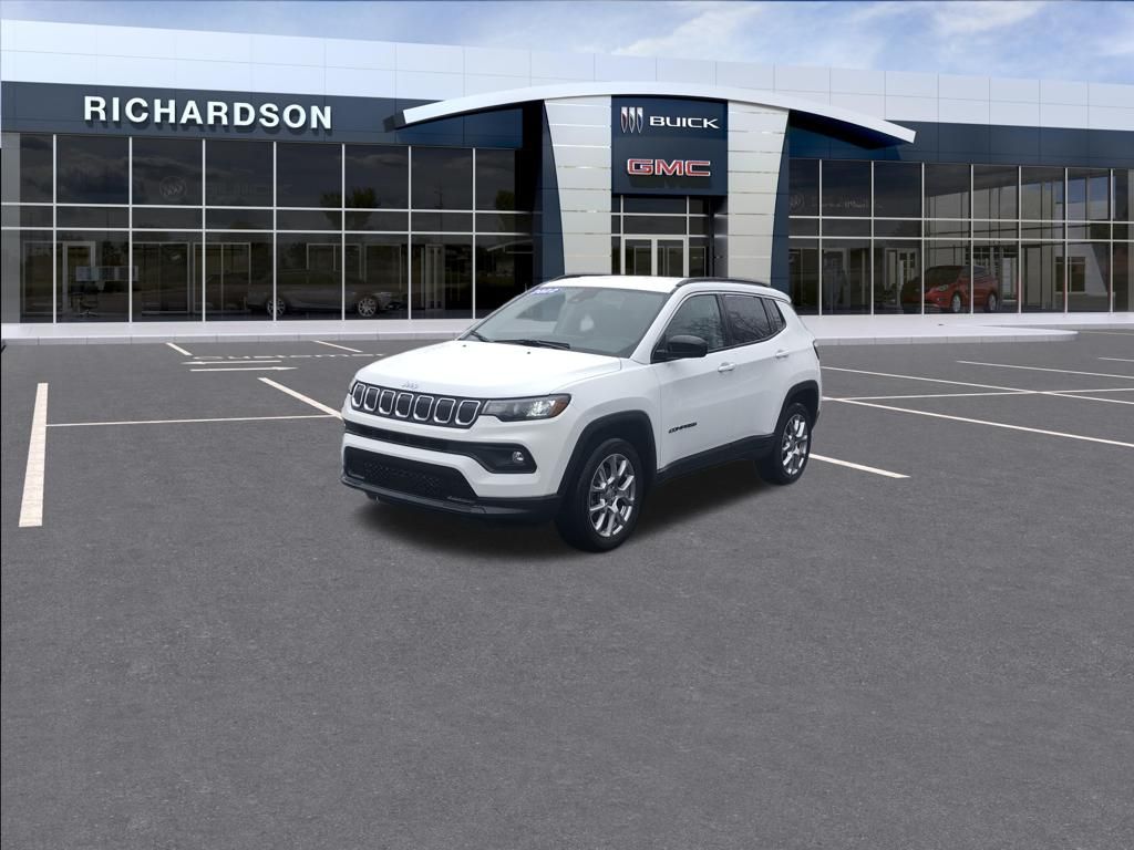 2022 Jeep Compass Latitude Lux