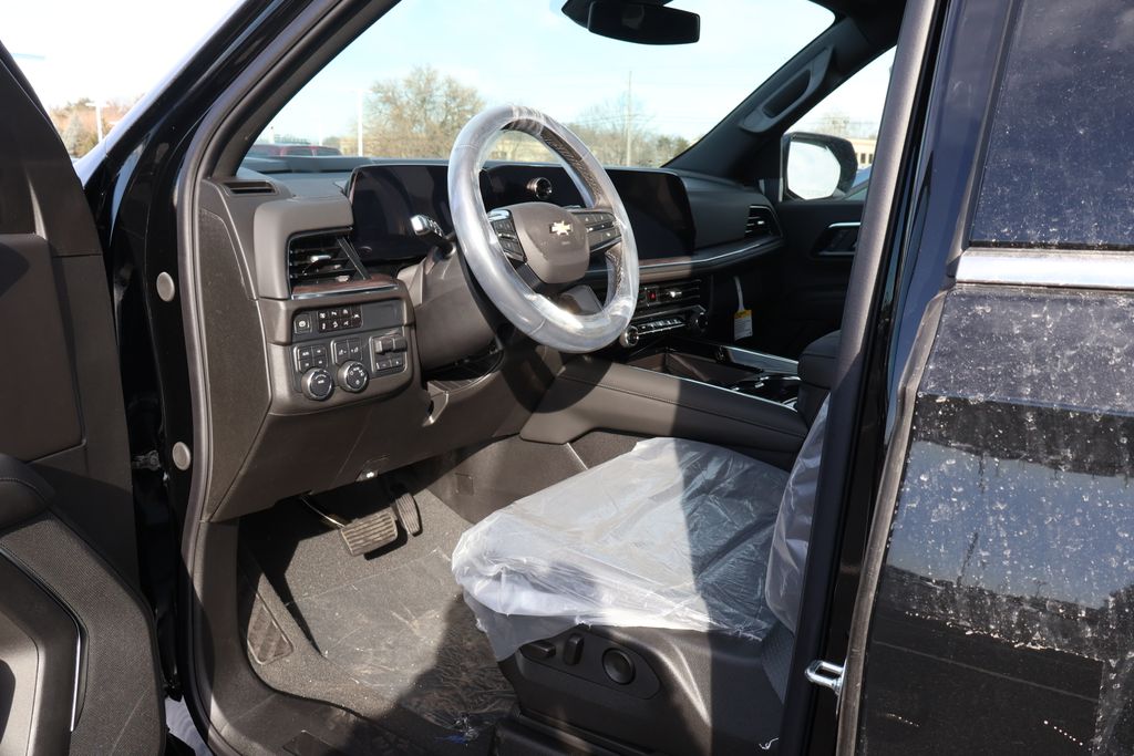 2025 Chevrolet Tahoe LS 11