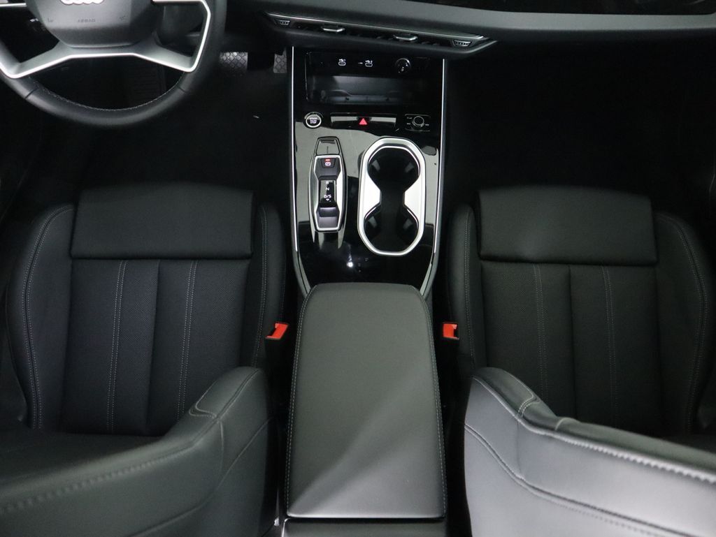 Thumbnail: 2026 Audi A6 - 18