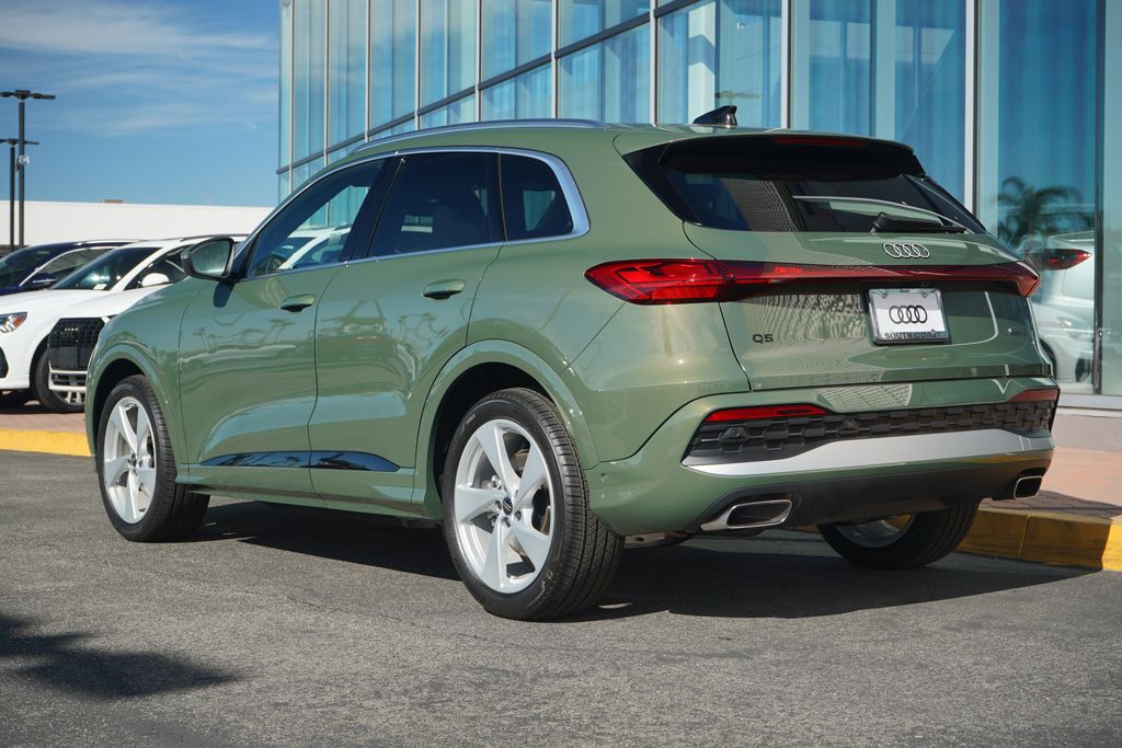 Thumbnail: 2025 Audi Q5 - 3