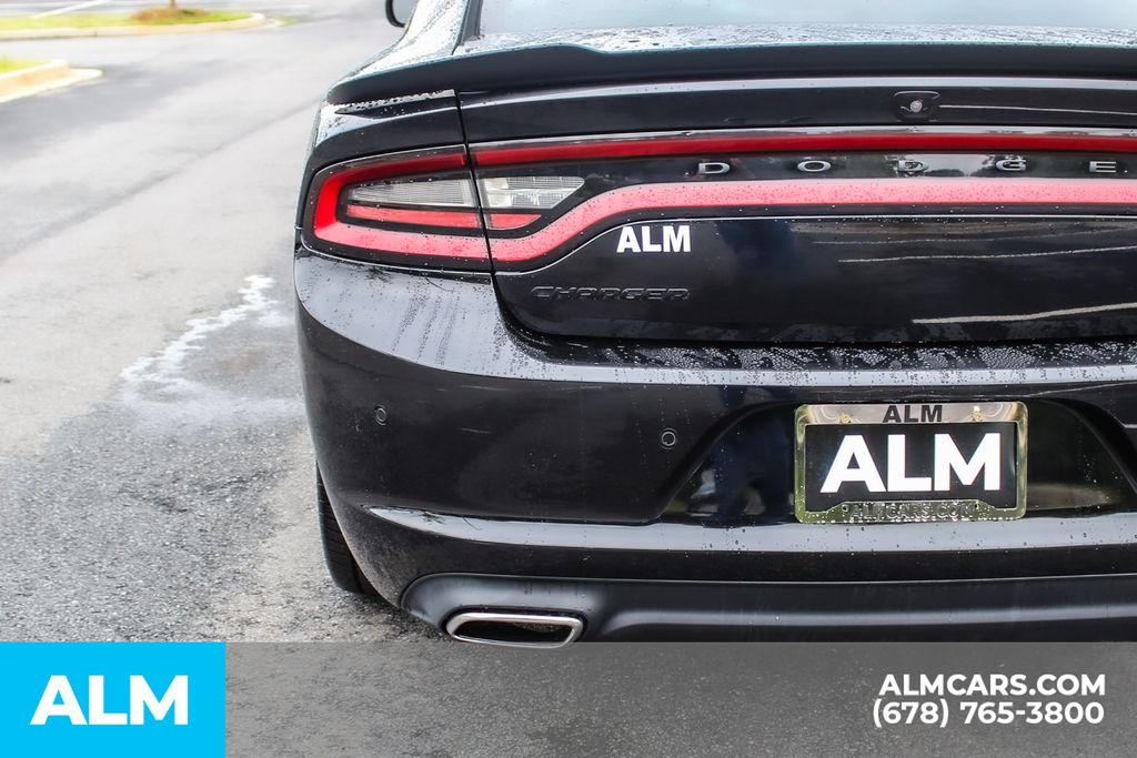 Used 2023 Black Dodge SXT image 13