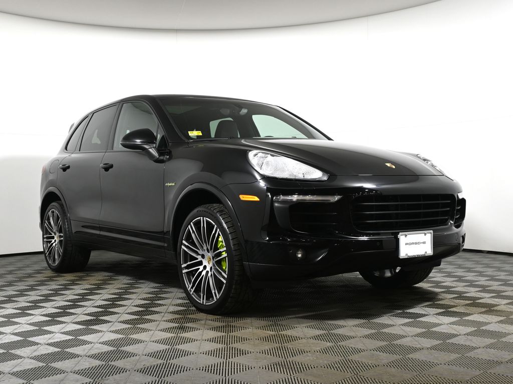 Thumbnail: 2017 Porsche Cayenne - 9