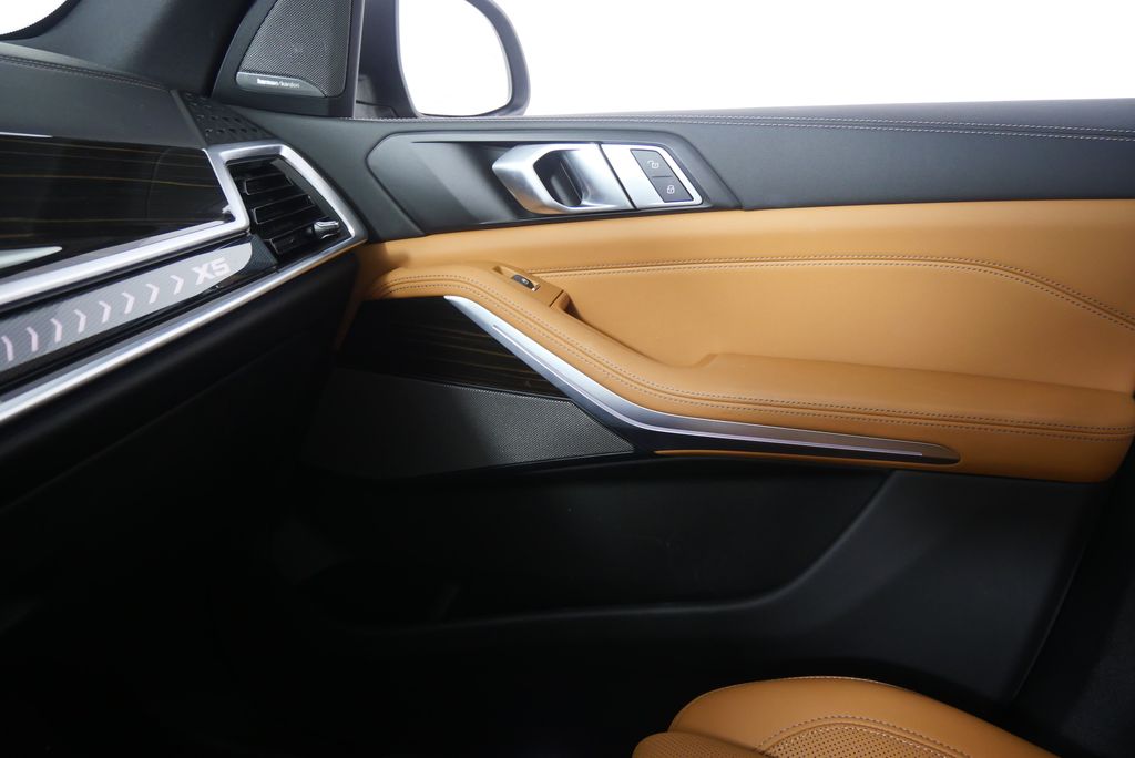 2025 BMW X5 xDrive40i 26