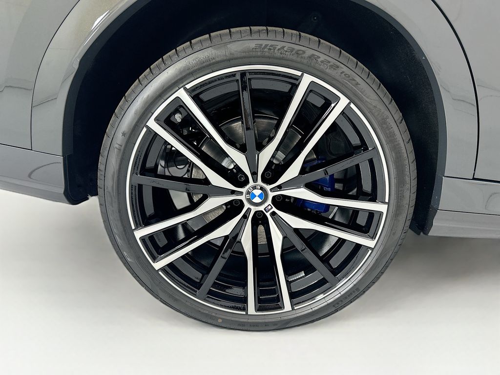 Thumbnail: 2026 BMW X6 - 32