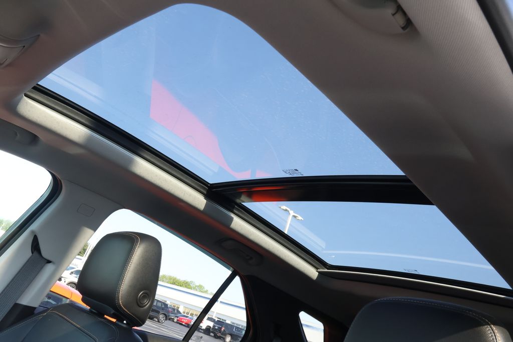 Thumbnail: 2021 Chevrolet Equinox - 12