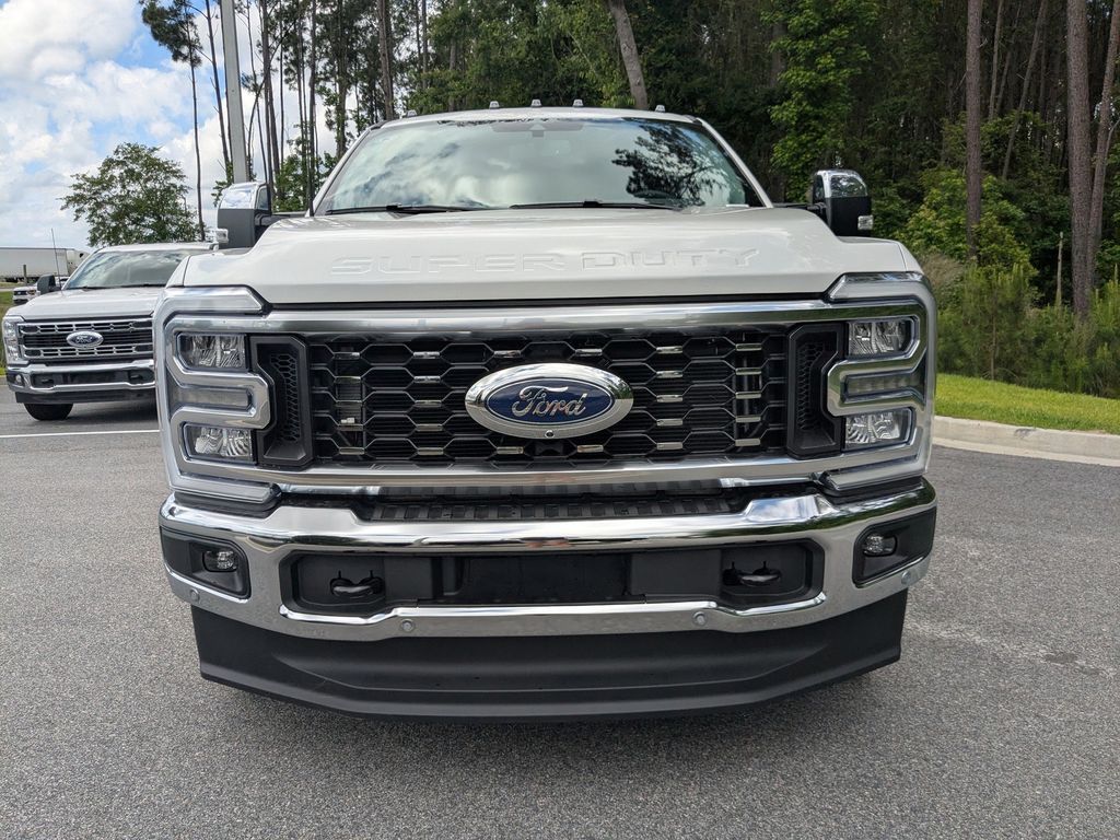 2026 Ford F-350 Super Duty LARIAT
