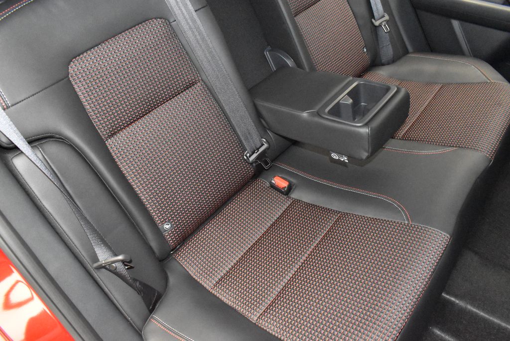 Thumbnail: 2026 Nissan Kicks - 32